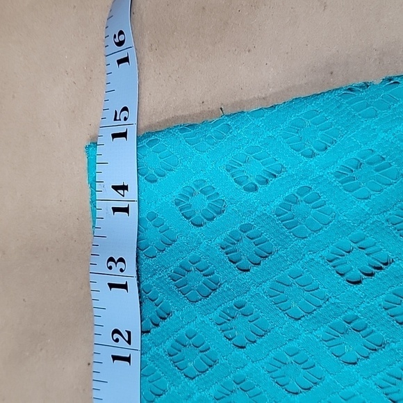 Loft Size 4 Lace Overlay Pencil Skirt, Pristine Condition - Picture 5 of 11